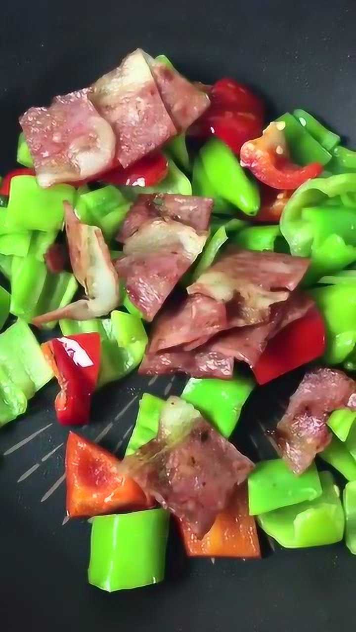 培根炒青椒,好吃简单易学!学起来吧