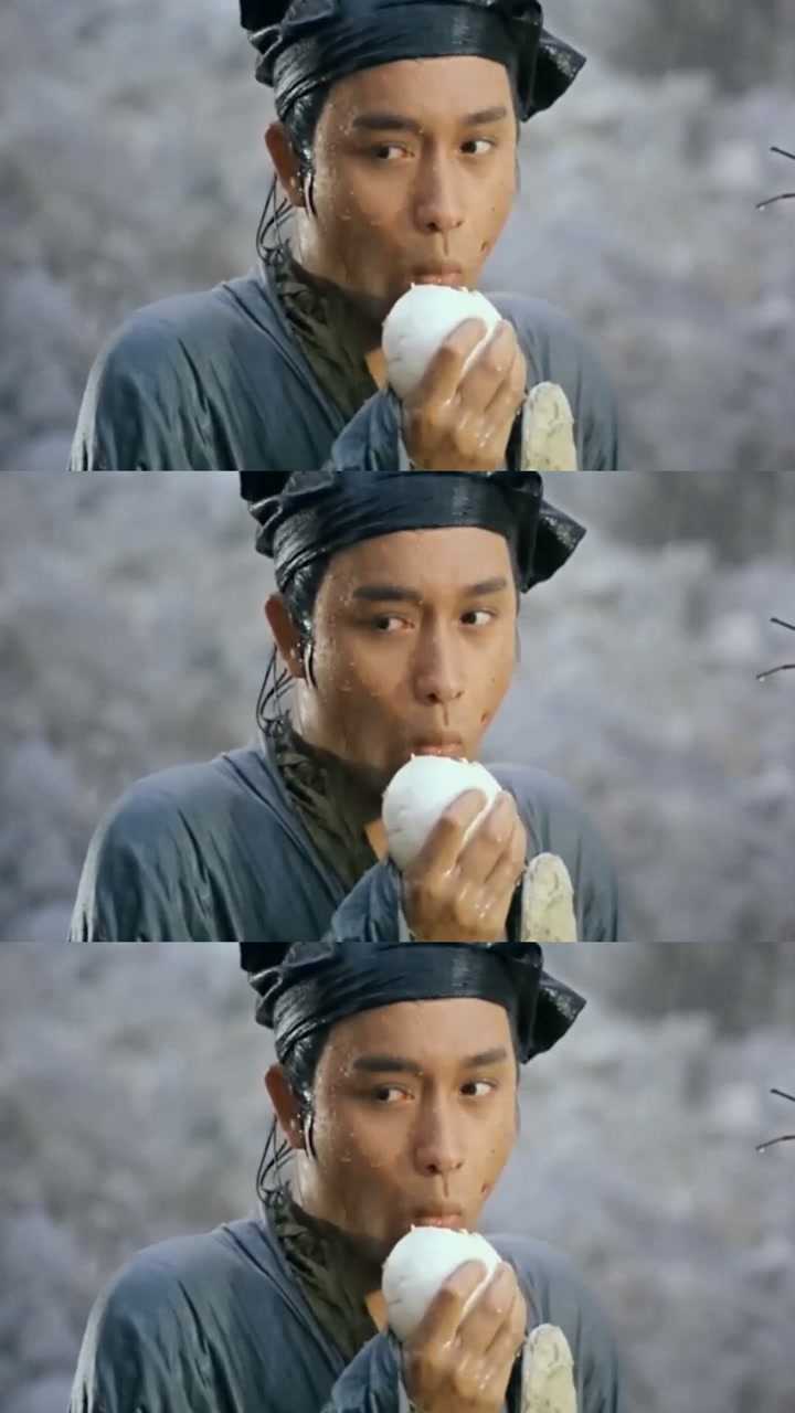 原来那个吃包子的表情包是从这里来的