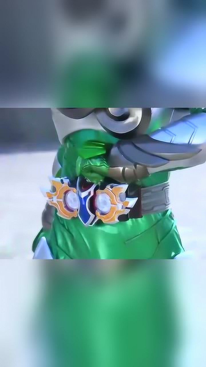 铠甲勇士铠传驮挐多的攻击速度太快欧克瑟被打懵