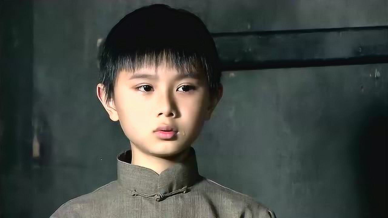 天涯赤子心:小君小杰偷偷去找爸爸,哪料家祥为他们打开门,泪目