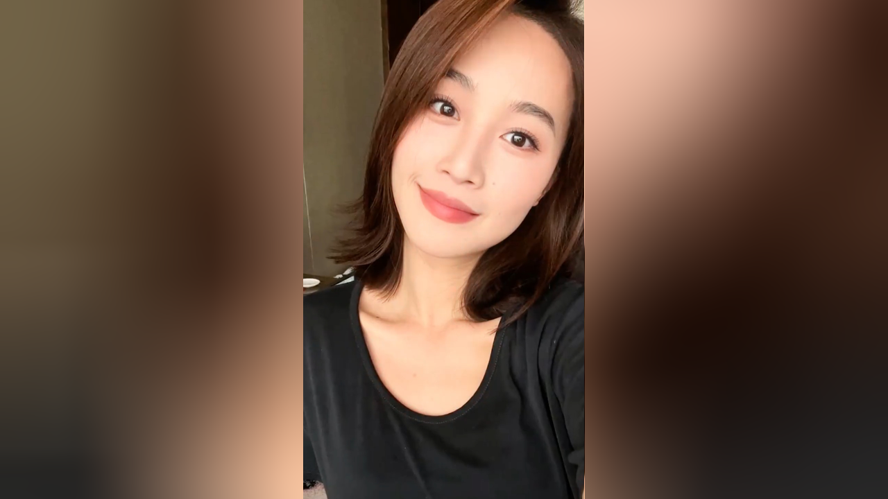 蓝盈莹否认整容:微笑唇的效果可以通过化妆和训练来呈现