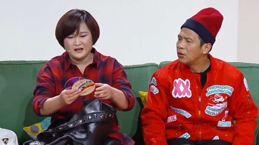 小品《青春期遇上更年期》,贾玲撞上鲜肉宋小宝斗街舞