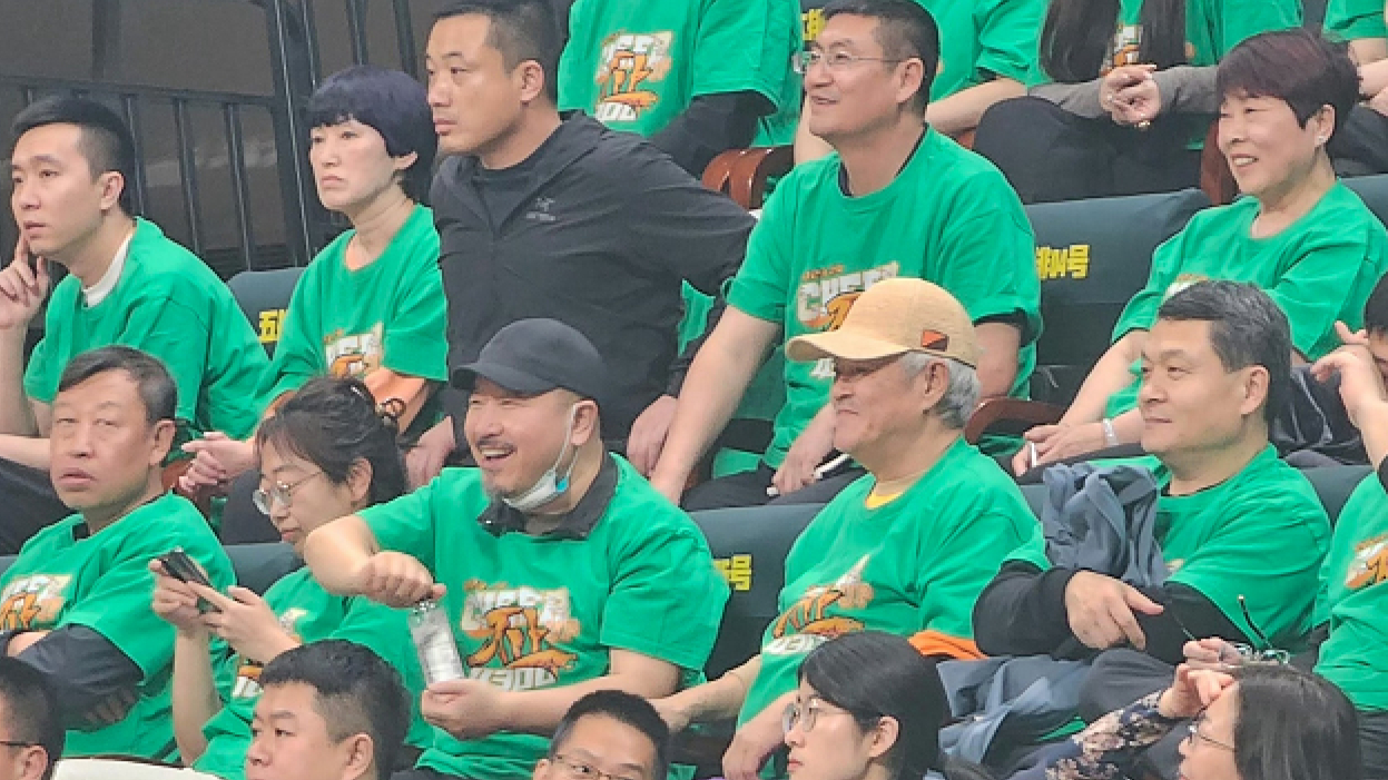 辽篮淘汰广东,晋级cba总决赛,赵本山现场观战