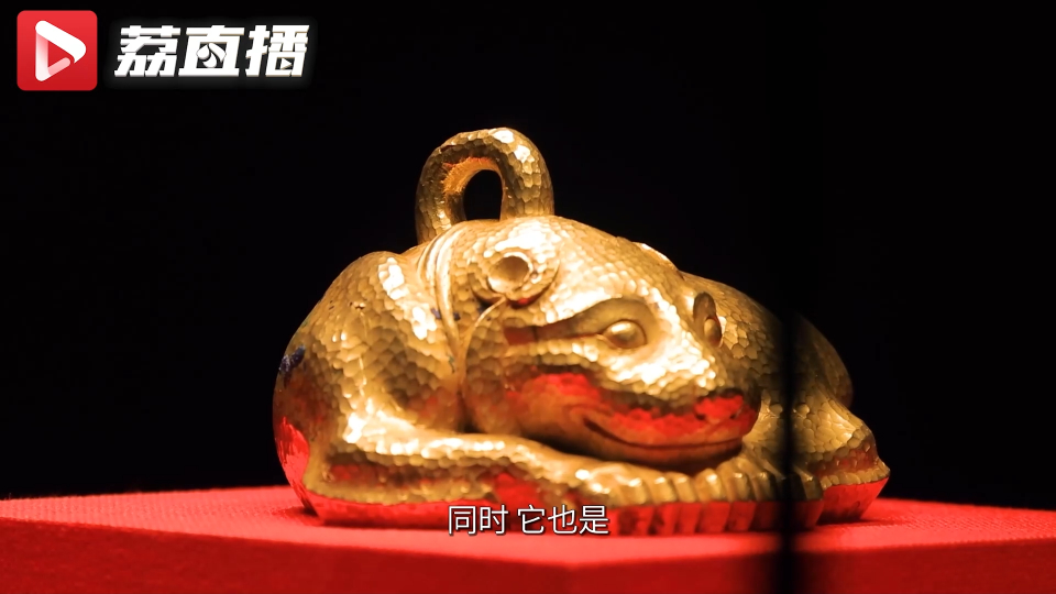 南博镇院之宝是只黄金大猫