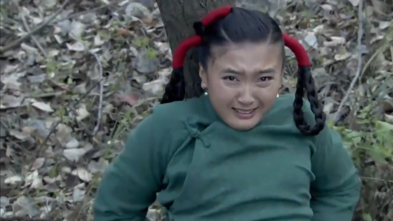 鬼子打伤女八路军,本想上前去抓活的,下秒后悔都晚了