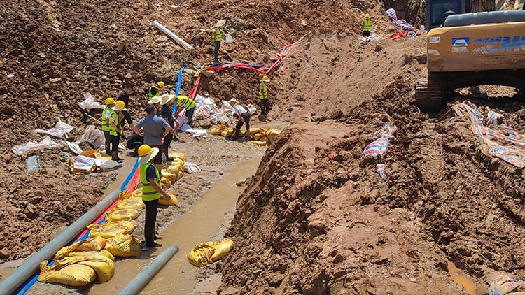 湖南平江九峰水库大坝发生渗漏 险情有发展趋势