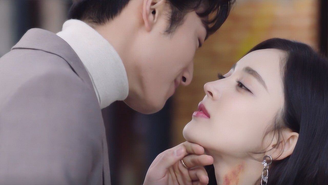 十年三月三十日娜扎脖上被种草莓惨遭徐正溪调侃靳燃真猛