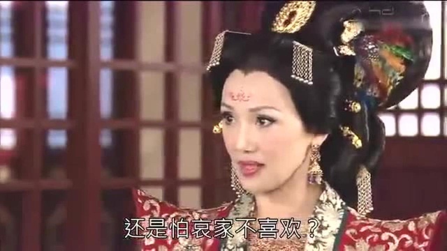 太后暗示立金铃为妃,金铃心中暗喜,却不知皇上心上人是她好姐妹