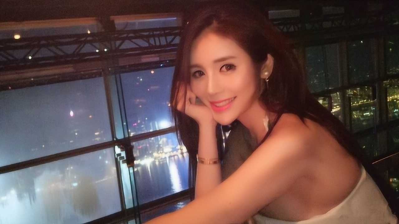 前斗鱼一姐张琪格,与迪拜土豪在一起一个月,近照凸显贵妃气质