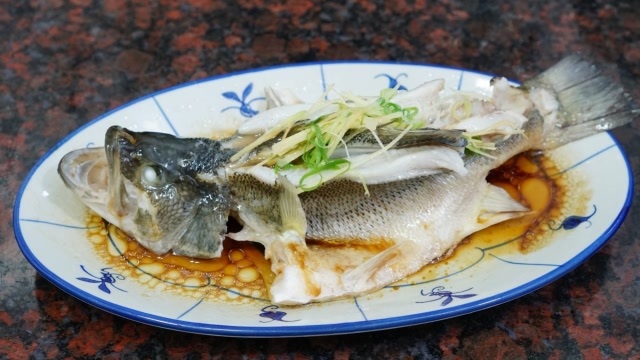 清蒸鲈鱼,黄花菜肉丸汤,广东人的月子食谱,简单美味