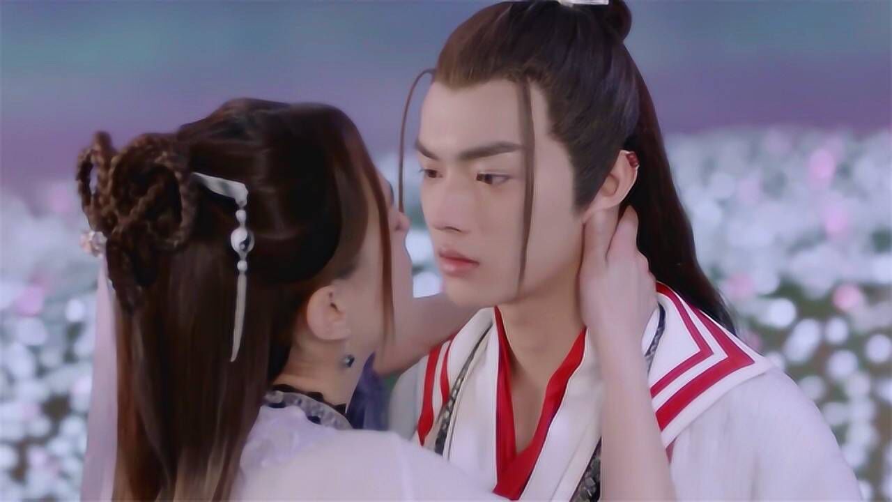 从前有座灵剑山王陆终于暴露身份王舞飞扑献吻王陆看懵了