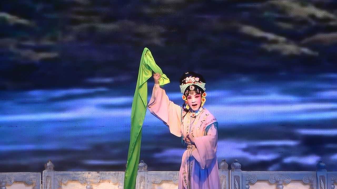 秦腔八仙图行云流水般的水袖表演展示出戏曲舞蹈的独特美