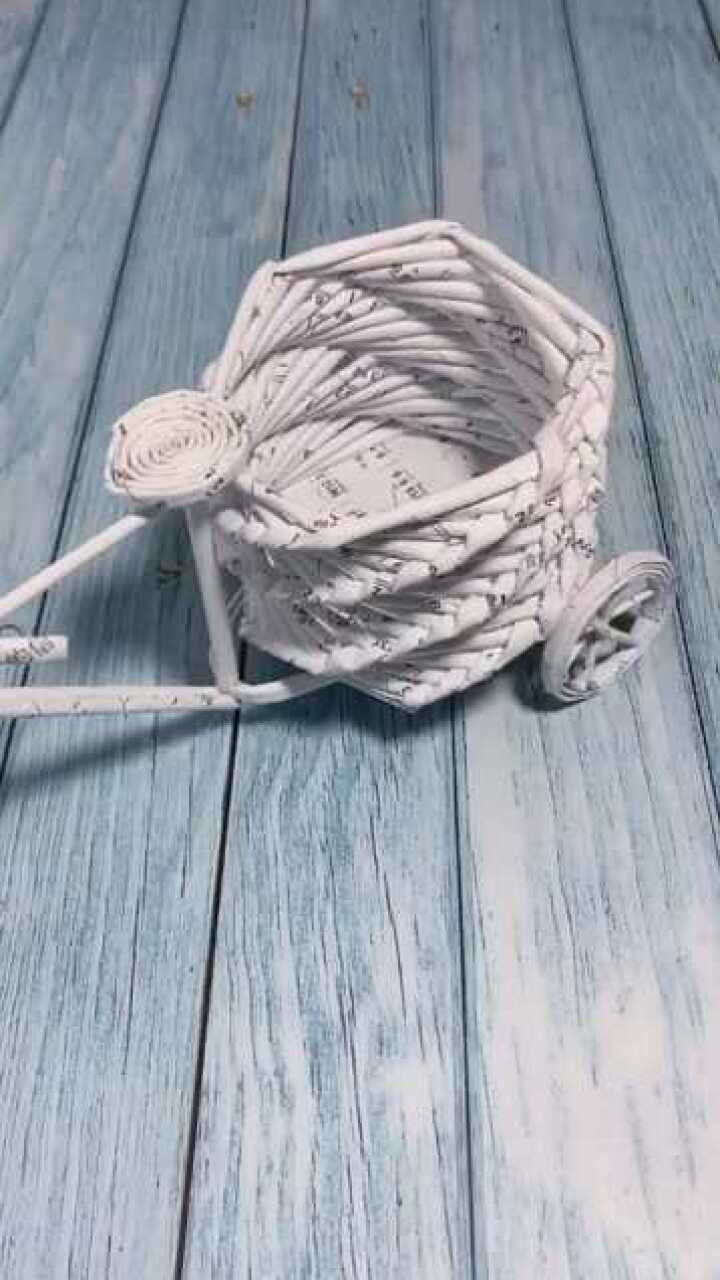 手工旧书旧报纸不要扔掉了哦,做个三轮车花架吧!