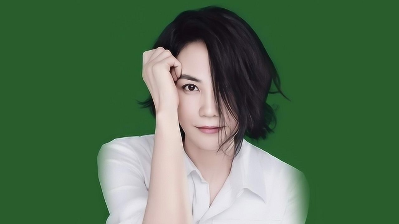 网上曝出王菲最新高清写真照50岁的她仍然美如少女