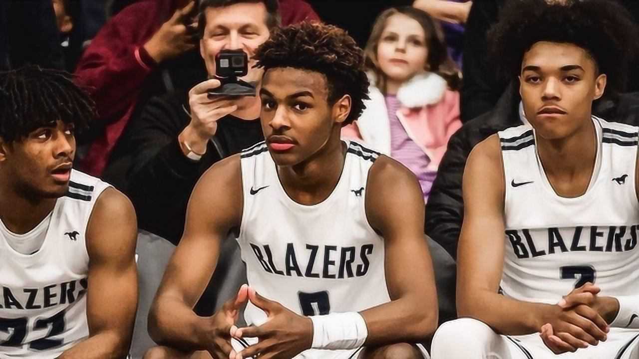 盘点布朗尼-詹姆斯过去一年精彩扣篮