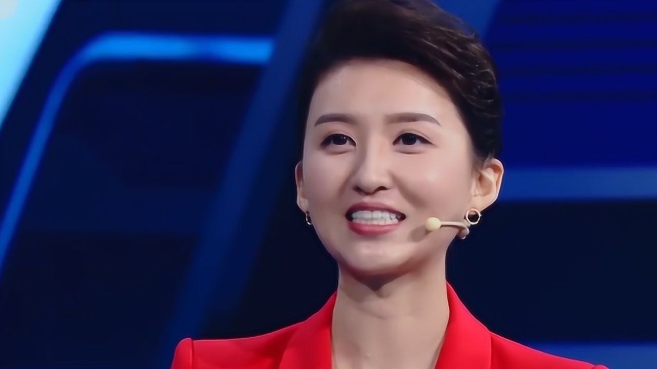 主持人大赛:龚凡用大数据给撒贝宁写诗