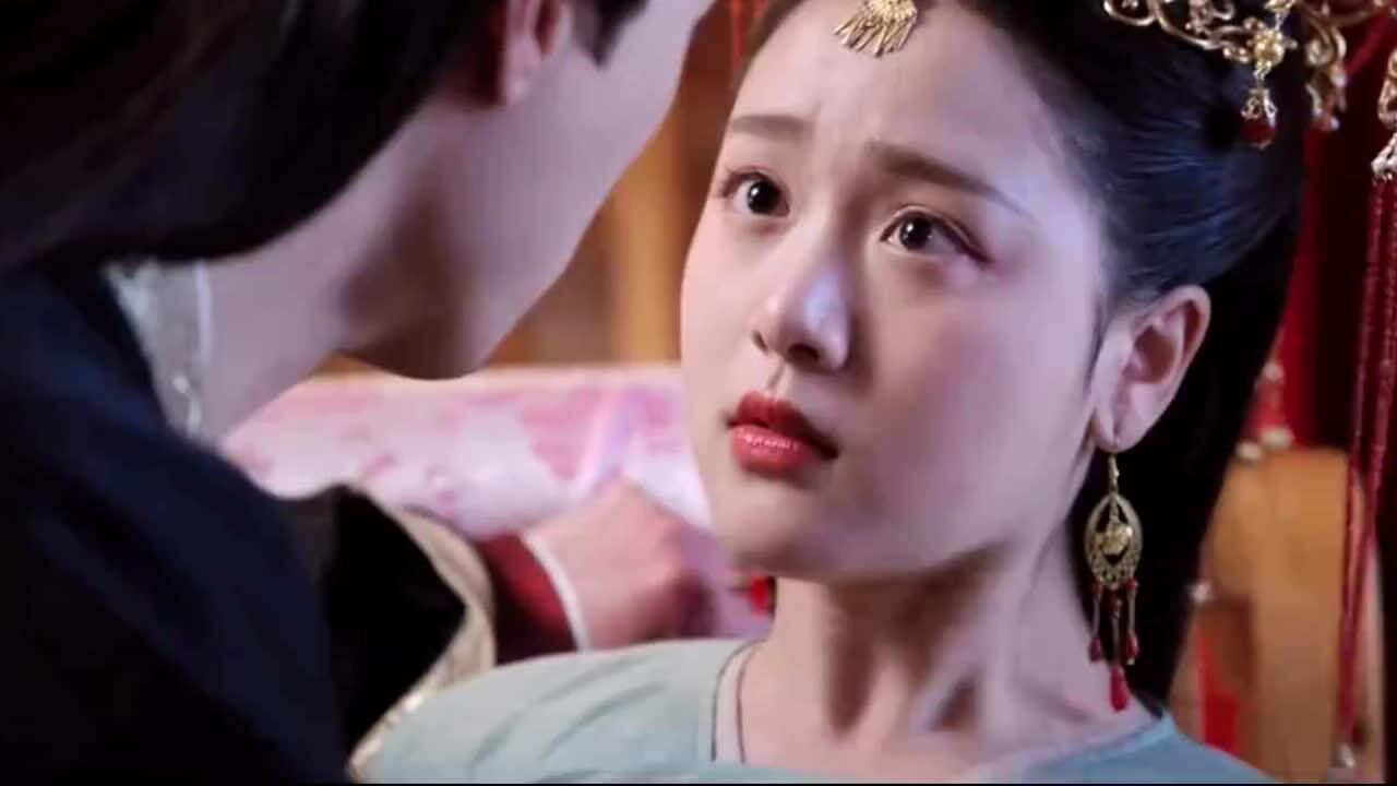 明月照我心新婚夜王妃明知门外有公公偷听竟还故意大叫