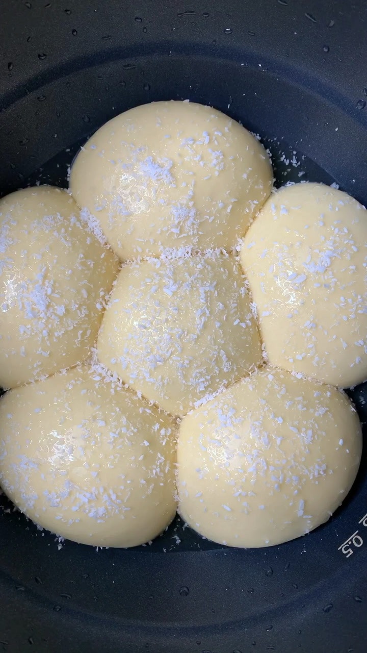 一看就会的电饭煲蒸馒头