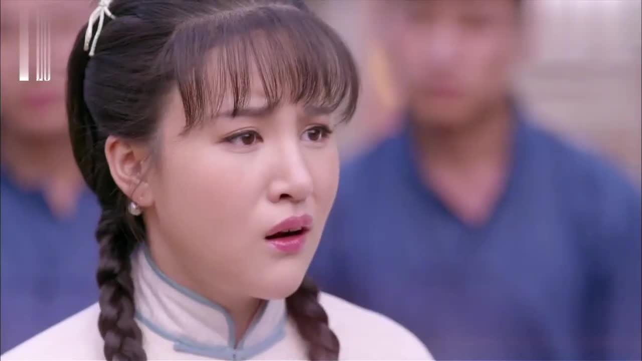 憨媳从军:马家开始举行祭地仪式 众人虔诚的上香许愿