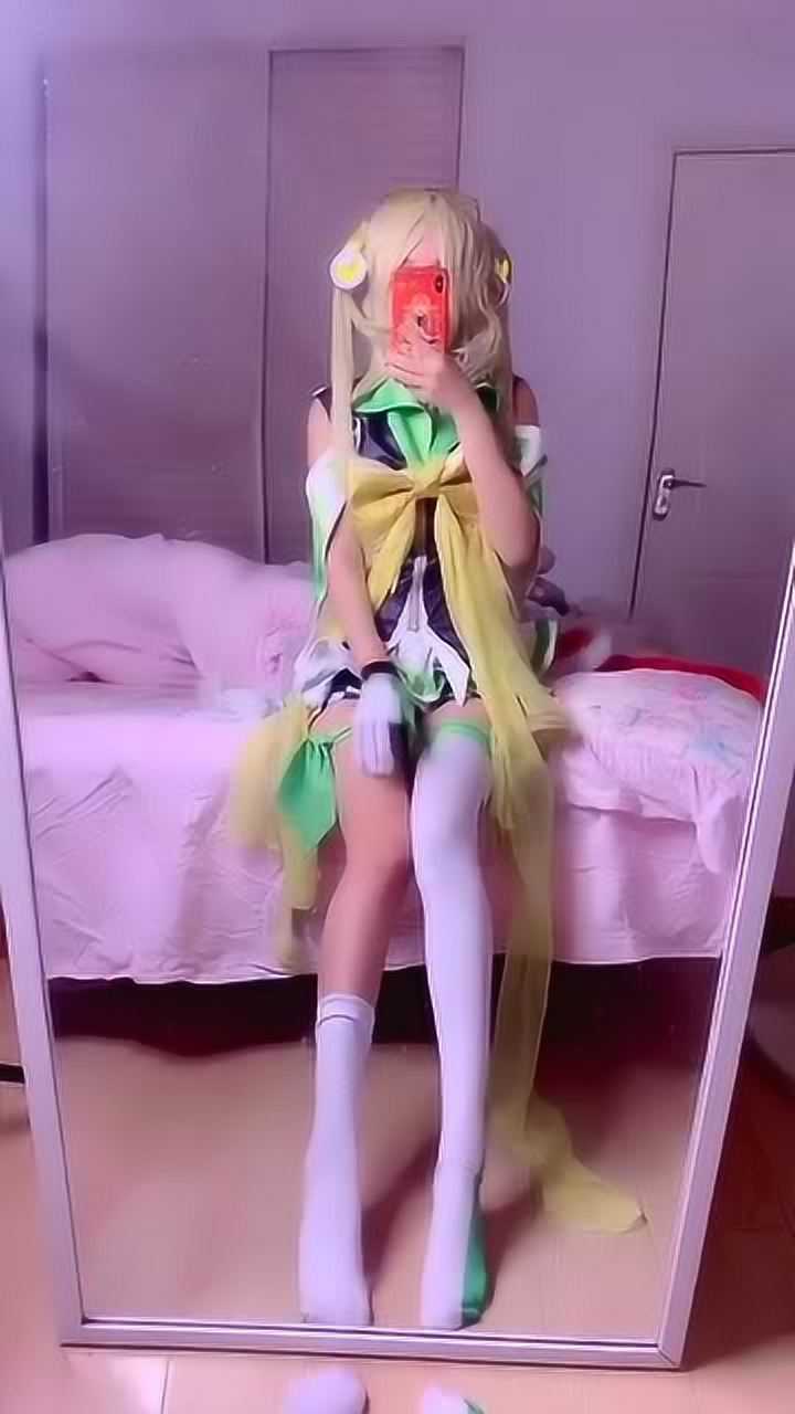 王者荣耀大乔cos:腿袜都罩不住的大长腿