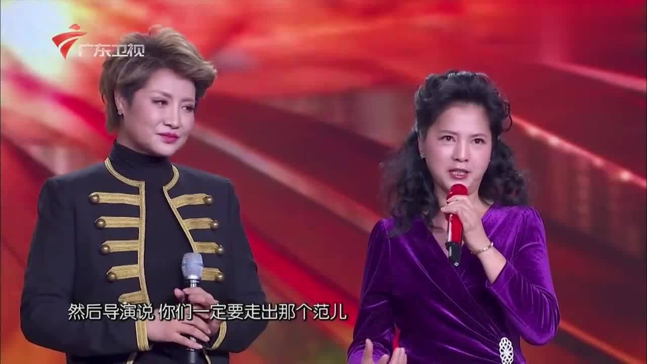 公关小姐主演重走猫步奈何袁玫老师腿短两步并成一步走