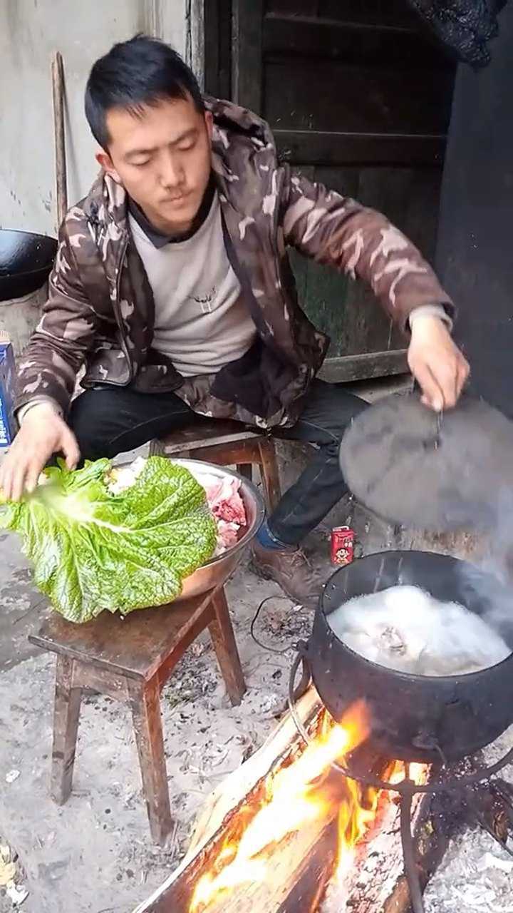顶锅炖排骨._腾讯视频