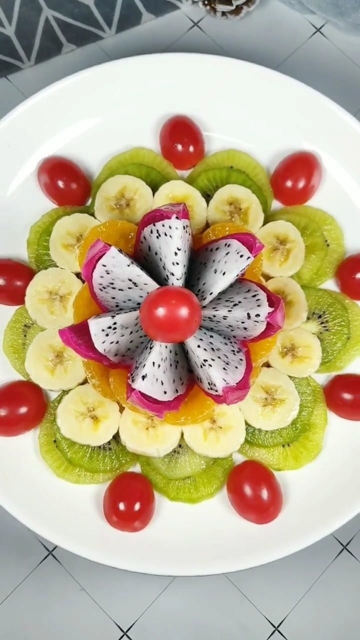 水果拼盆这样摆放太好看了