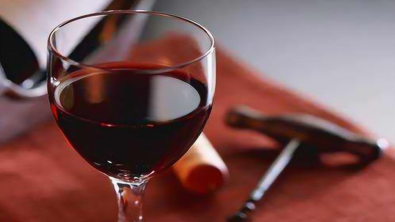喝剩的红葡萄酒,一滴也别倒!留家中很"值钱",越早知道越受益