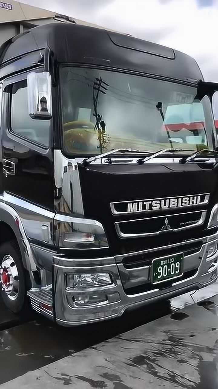 实拍日本超帅气的大卡车