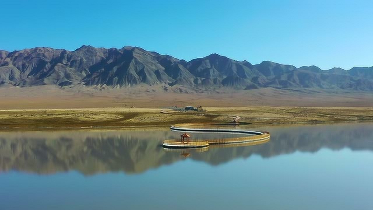 到新疆去看神奇的淖毛湖和胡杨林淖字竟说错了