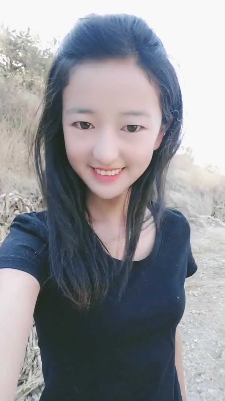 这么漂亮的姐姐姐,你们喜欢吗?