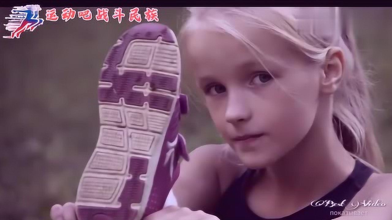 太疼了！俄罗斯体操小萝莉压腿时嚎啕大哭_高清
