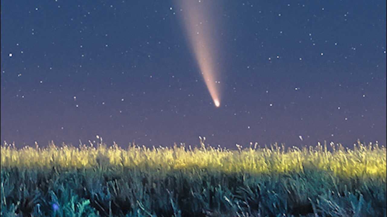 彗星来的那一夜成都追星人拍下她划过天空