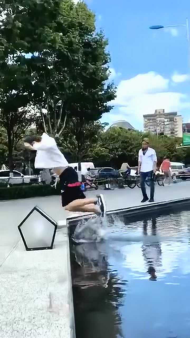 武术蜻蜓点水不能轻易尝试真是吓坏路人