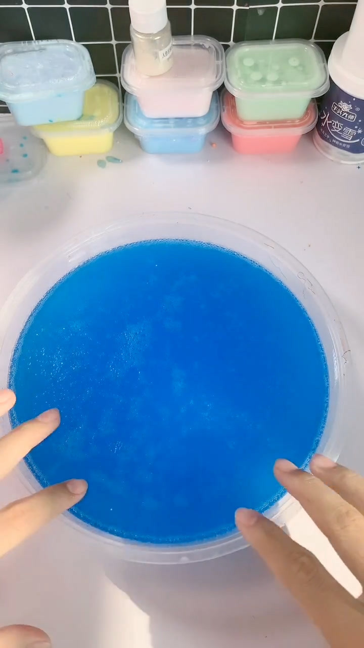 起泡胶玩起来很过瘾,我非常喜欢