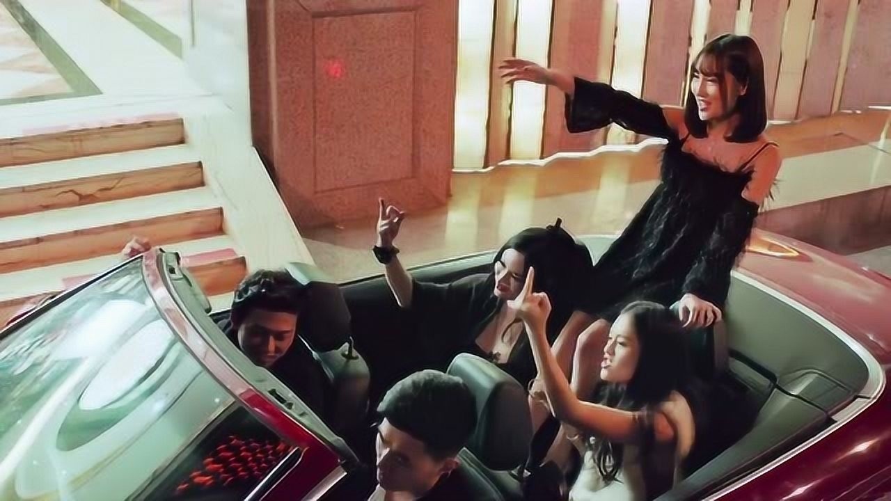 果然越性感的妖怪放屁的威力越大颠覆了我对女妖的三观