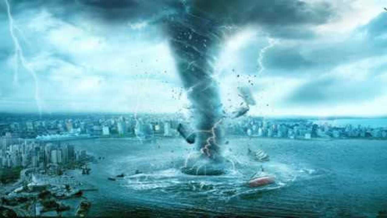 核弹在水下核爆炸会怎样?数百万吨海水卷入空中,军舰直接被掀翻