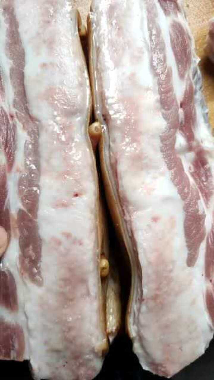 猪肉里面有黄黄的东西专家说这是母猪肉真心不能吃的