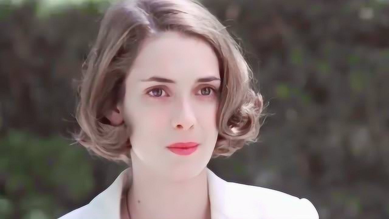 薇诺娜瑞德,美人如花隔云端!