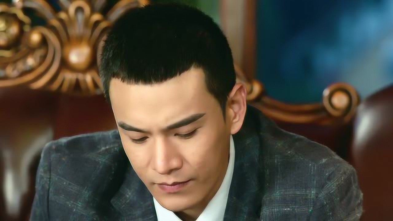 魔都风云这老丈人给我来一打看到爱婿有困难直接送一皮箱钱给他