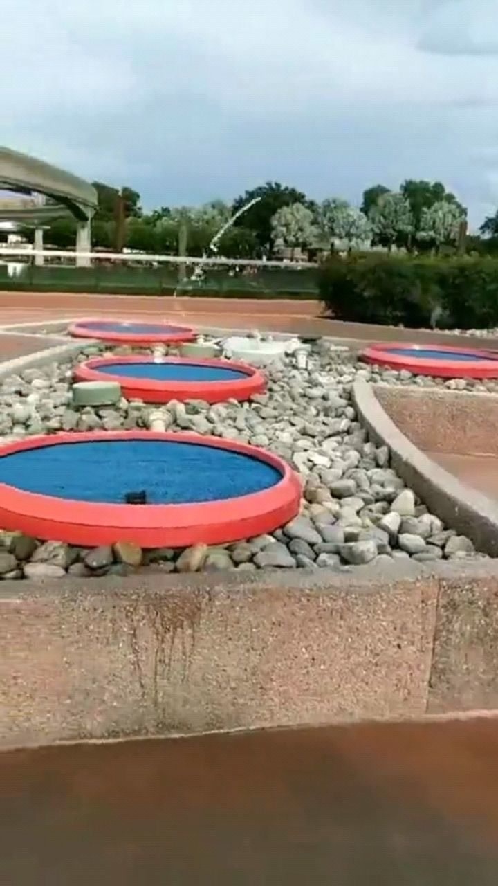 可爱的跳跳泉,看了三个小时,也没明白原理是啥!