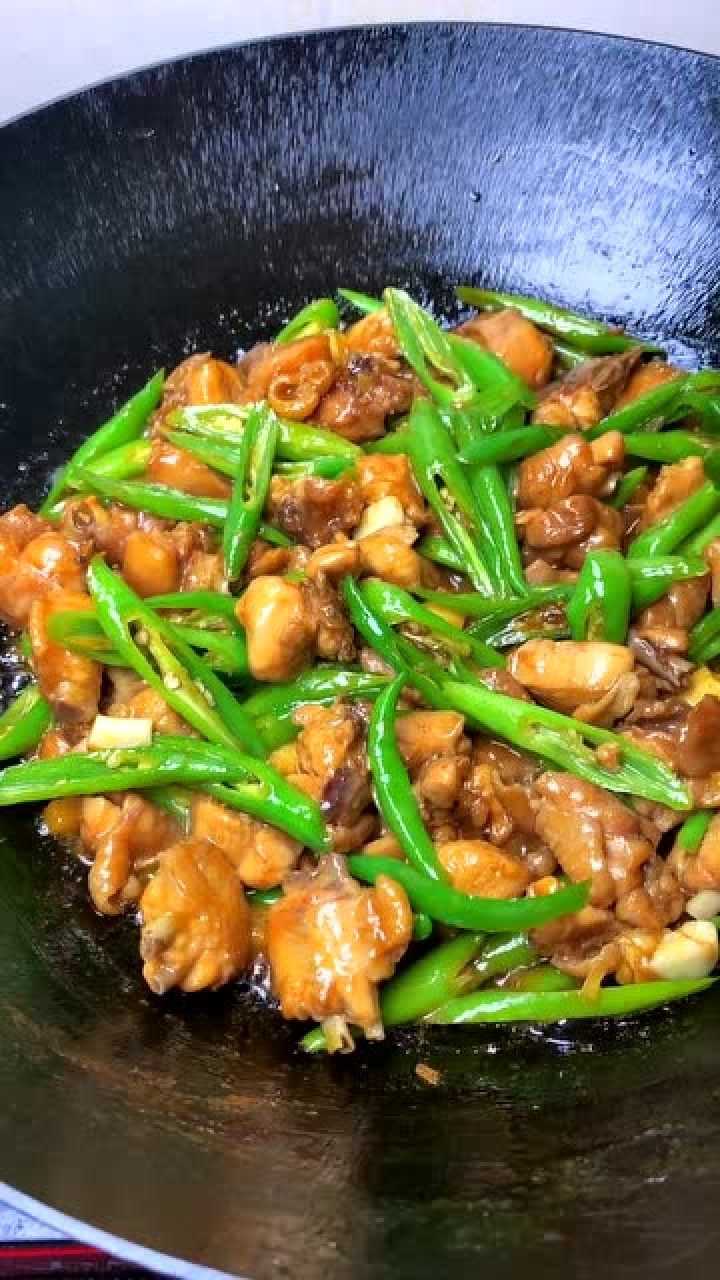 简单超下饭的青椒炒鸡,好吃又省事