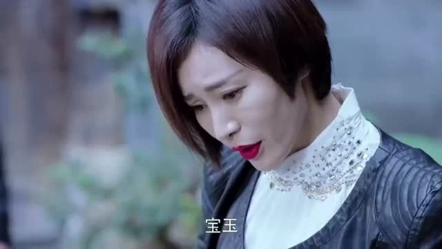 美女,踩脸没事,能不能换个姿势