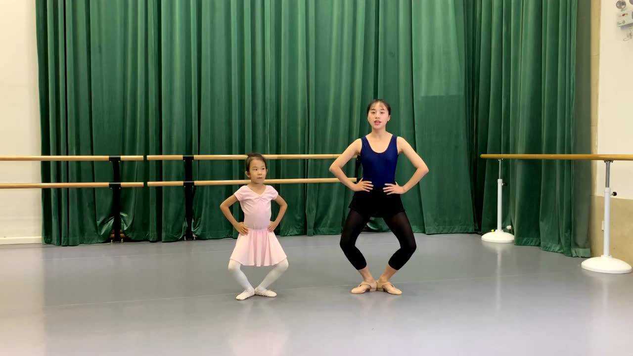 fouette芭蕾城堡北舞一级-跳跃练习《saute》