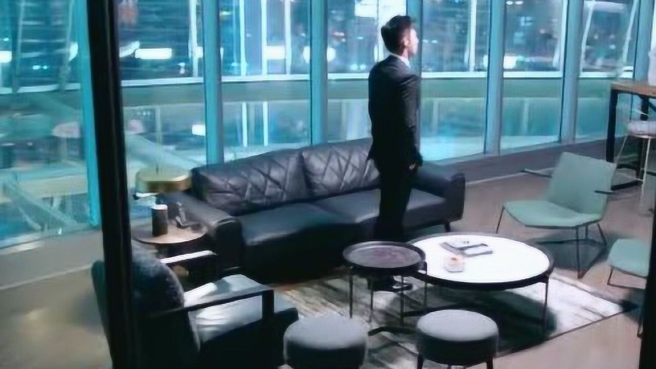 《幸福,触手可及!》剧情速看_黄景瑜醉酒,对着令曦狂表白,周放心碎一地_电视剧_高清完整版视频在线观看_腾讯视频