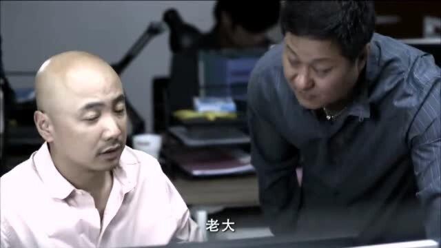 外语刚学没多久老板就要求翻译文件,小强头都大了