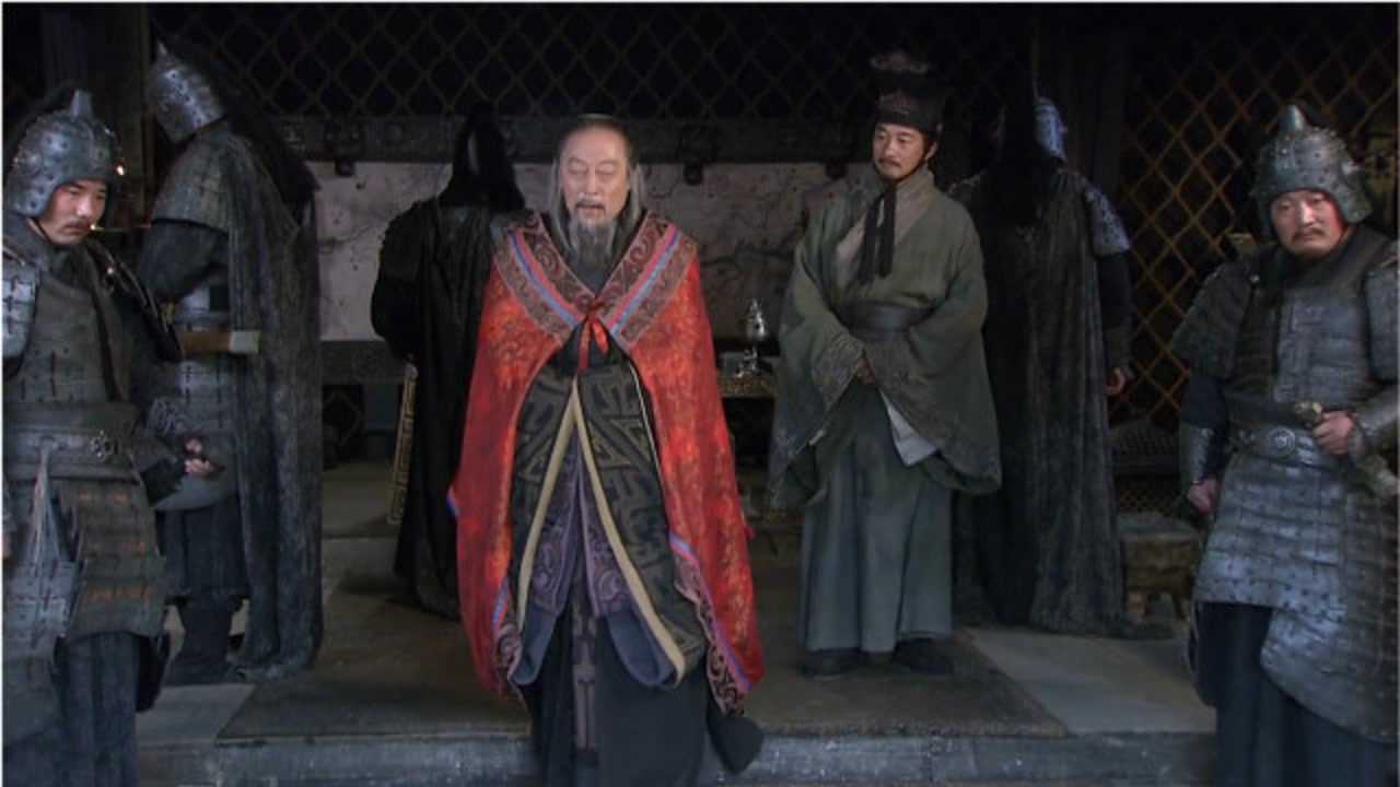 诸葛亮送女装给司马懿,不料司马懿直接穿上,这才是真正的女装大佬