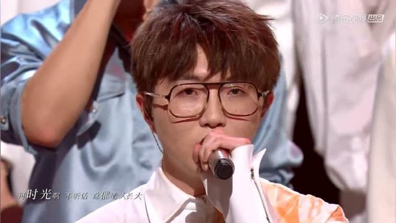 明日之子:明日之子大合唱《盛夏》,大家边唱边哭