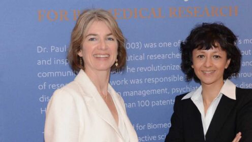 历史首次两位女性分享诺奖 卡彭蒂耶：希望更多女性坚守科研路