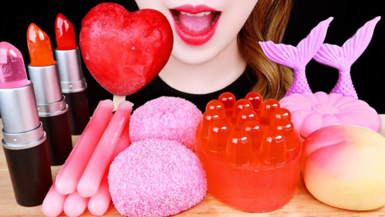 美食二倍速小姐姐吃水蜜桃年糕糖果果冻果冻蜡瓶口红果冻